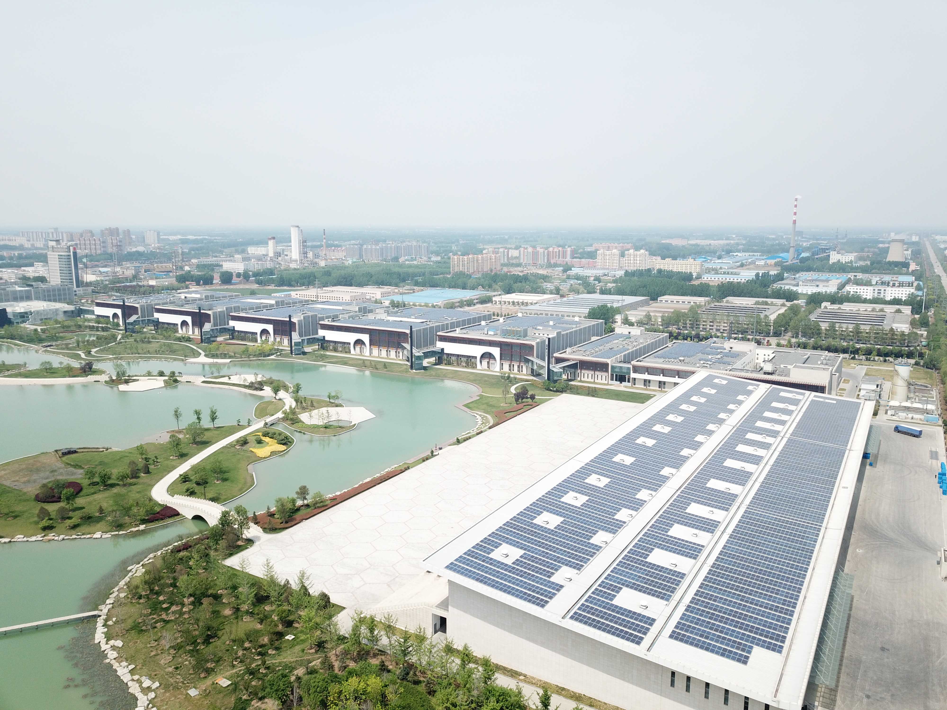 光伏发电与可再生能源政策:推动能源转型的必要条件 - 中和(天津)光伏